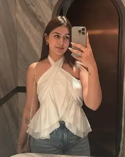 Escorts In Zira