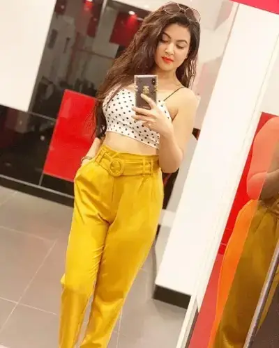 Zira Escort
